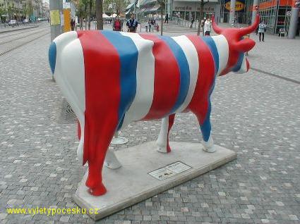 004 - Tricolor Cow

