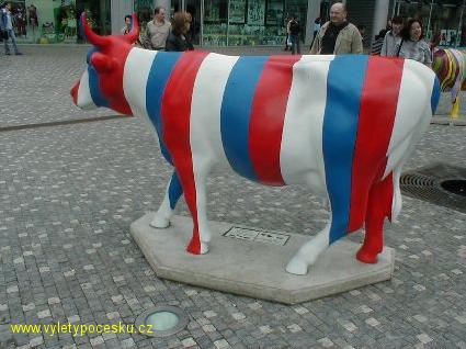 004 - Tricolor Cow
